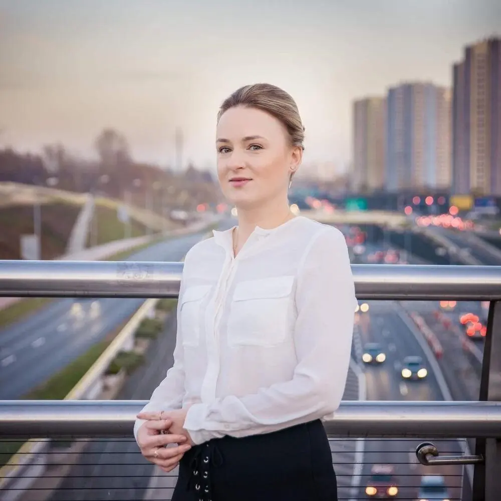 Martyna Gabryszewska — pośrednik nieruchomości MG Broker